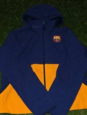Nike FC Barcelona AWF Women Soccer Jacket. Size L/M
